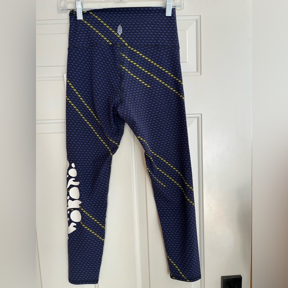 New Free People Movement never better logo graphic black combo leggings. Small - Picture 2 of 15